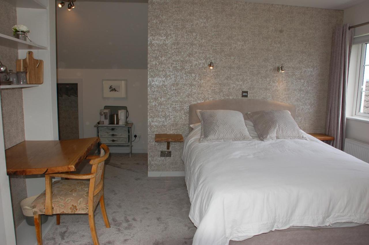 The Little Flock Farm Bed & Breakfast Cloonmore Eksteriør bilde